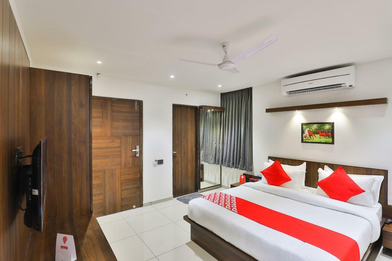 Oyo 16604 Hotel Sparsh Inn Ahmadábád Kültér fotó